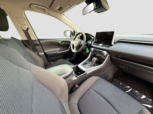Used 2023 Toyota RAV4 LE image 27
