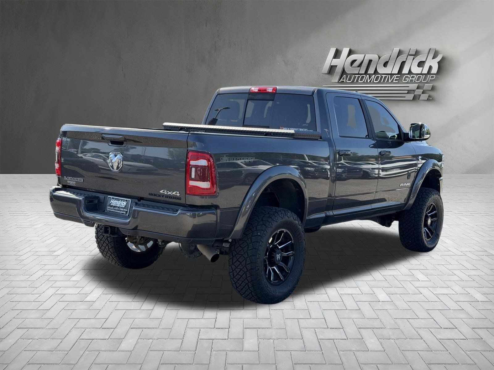 Used 2022 RAM 3500 Laramie AWD/4WD image 9