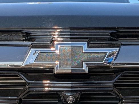 New 2026 Chevrolet Equinox ACTIV w/ Safety and Technology Package image 17