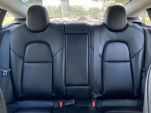 Used 2023 Tesla Model 3 Standard Range image 36