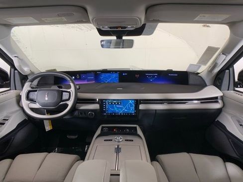 New 2025 Lincoln Navigator Reserve image 29