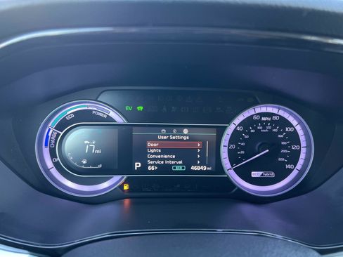 Used 2022 Kia Niro LX image 12