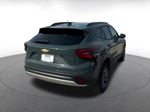 Used 2025 Chevrolet Trax LT image 14