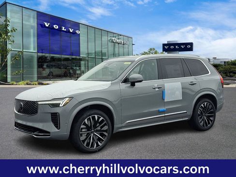 New 2026 Volvo XC90 B6 Plus w/ Protection Package Premier image 2