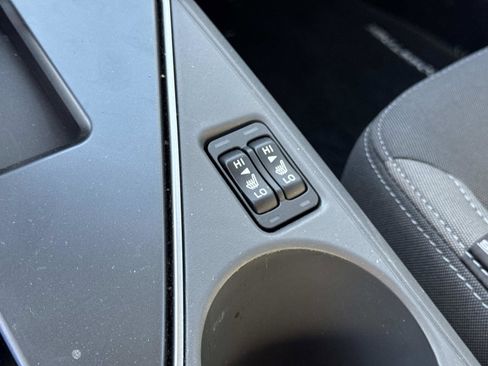 Certified 2025 Subaru Crosstrek 2.0i Premium image 25