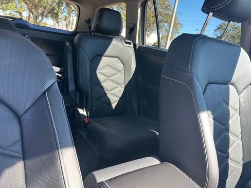 New 2026 Volkswagen Atlas SE FWD image 35