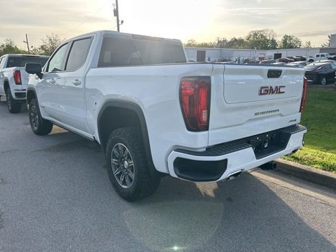 Used 2025 GMC Sierra 1500 AT4 AWD/4WD image 4
