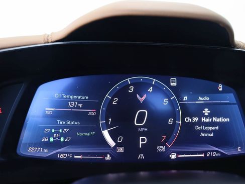 Used 2022 Chevrolet Corvette Stingray Premium Conv w/ Z51 Performance Package RWD image 9