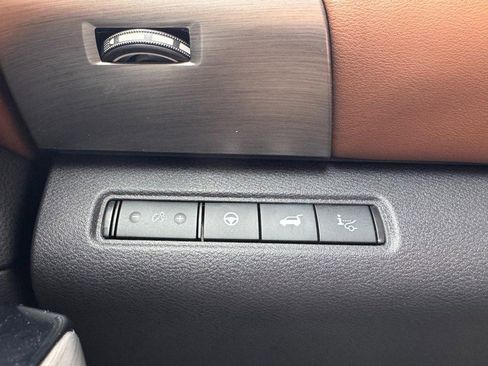 Used 2024 Nissan Pathfinder Platinum w/ Cargo Package image 22