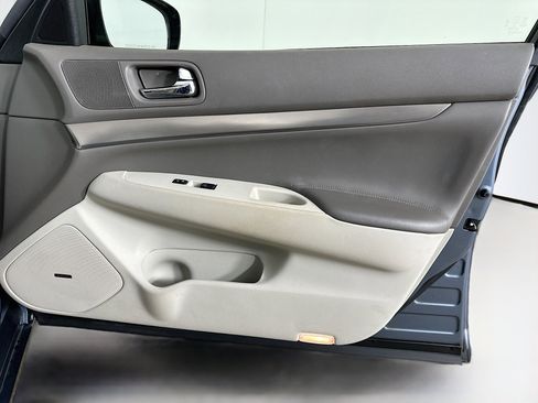 Used 2010 INFINITI G37 Journey w/ Premium Pkg image 32