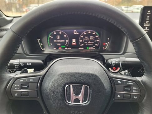 Used 2024 Honda Accord Sport image 29