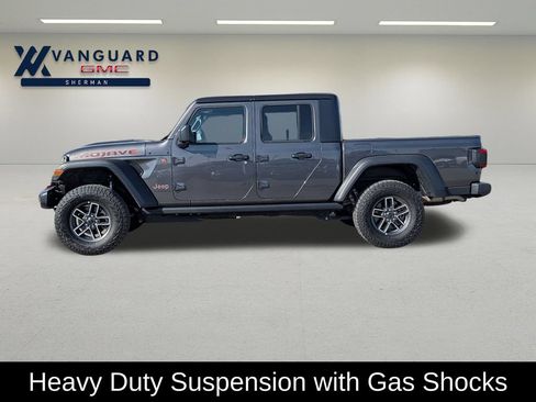 Used 2026 Jeep Gladiator Mojave AWD/4WD image 4