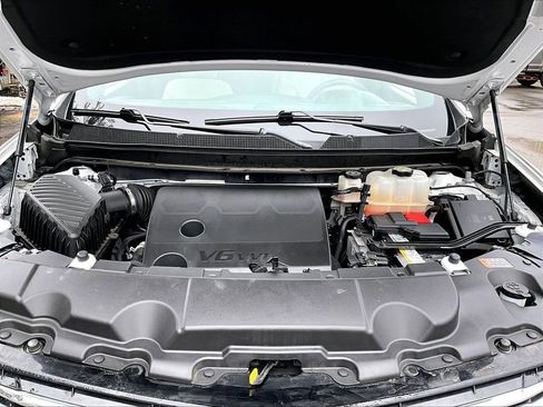 Used 2023 Chevrolet Traverse Premier image 31