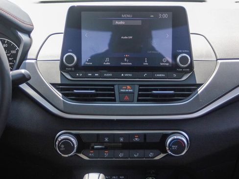 New 2025 Nissan Altima 2.5 SR image 15