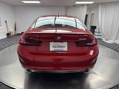 Used 2022 BMW 330i xDrive Sedan w/ Premium Package 2 image 4