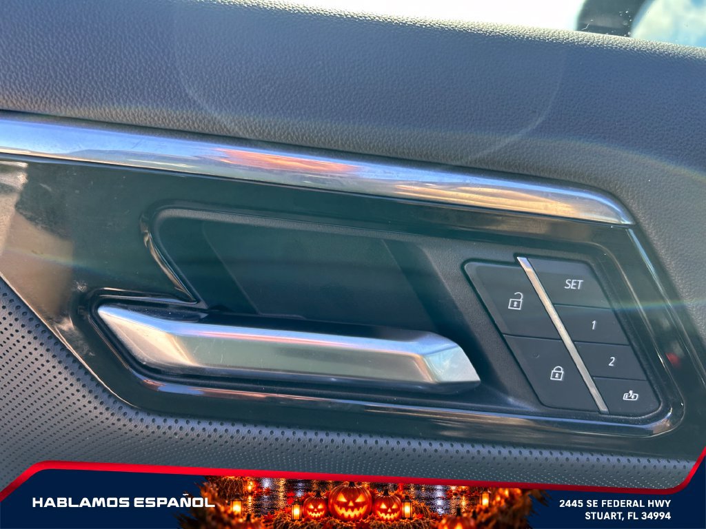 Used 2025 GMC Sierra EV Denali AWD/4WD image 13