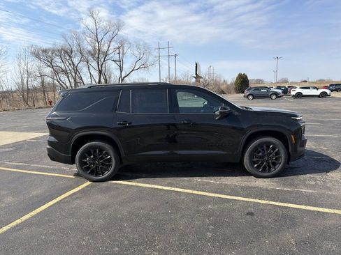 New 2026 Chevrolet Traverse LT image 4