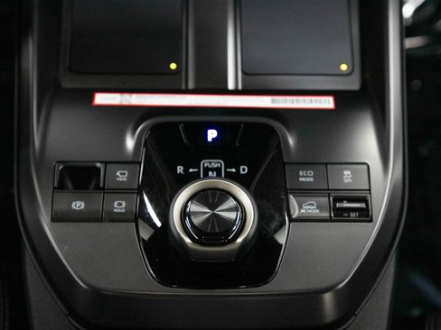 Certified 2026 Toyota bZ AWD/4WD image 16