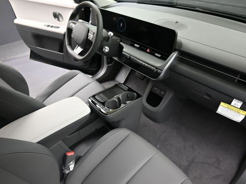 New 2025 Hyundai Ioniq 5 SEL image 12