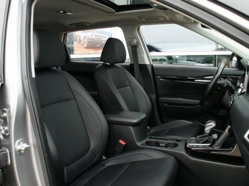 Used 2023 Kia Seltos SX w/ SX Sunroof Package image 36