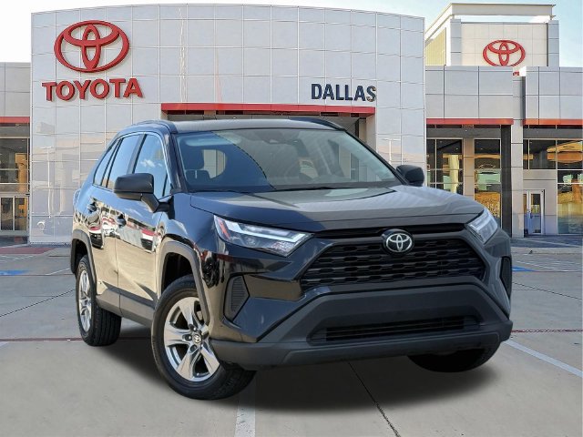 Certified 2025 Toyota RAV4 LE AWD/4WD image 1