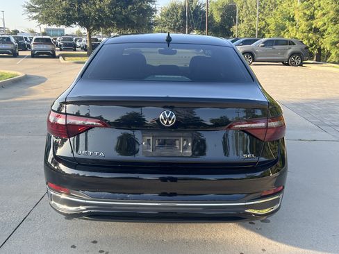 Used 2022 Volkswagen Jetta SEL FWD image 8