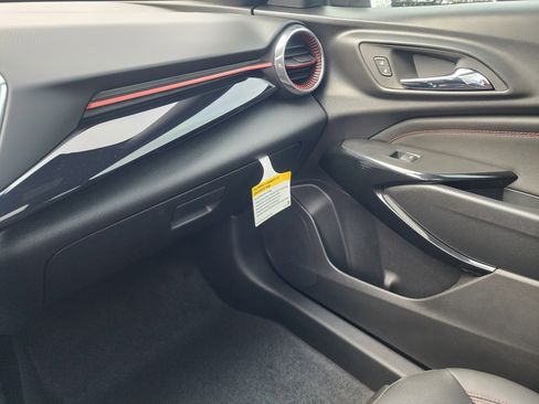 New 2026 Chevrolet Trax RS w/ Sunroof Package image 36