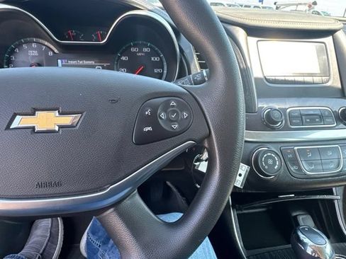 Used 2017 Chevrolet Impala LS FWD image 23