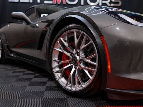 Used 2016 Chevrolet Corvette Z06 w/ 2LZ Preferred Equipment Group RWD image 5