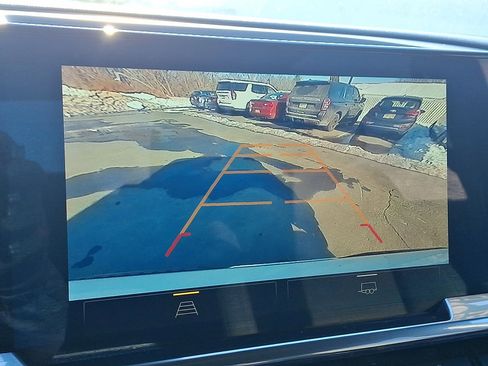 Certified 2022 Chevrolet Silverado 1500 LT w/ Z71 Off-Road Package image 15