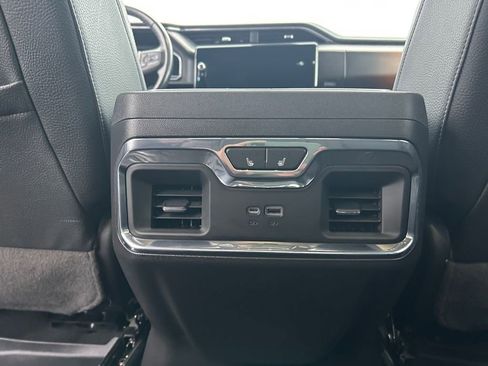 Used 2023 GMC Sierra 1500 Denali w/ Denali Reserve Package AWD/4WD image 35