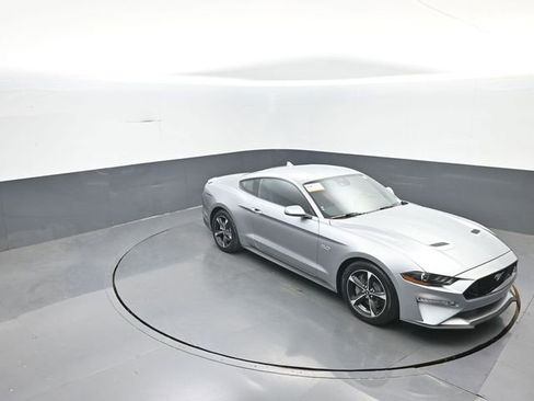 Used 2023 Ford Mustang GT RWD image 17