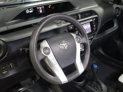 Used 2015 Toyota Prius C One image 9