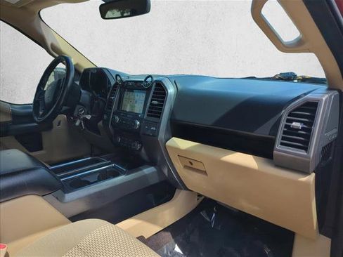 Used 2017 Ford F150 XLT w/ Equipment Group 302A Luxury RWD image 30