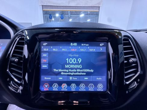 Used 2021 Jeep Compass Limited FWD image 25