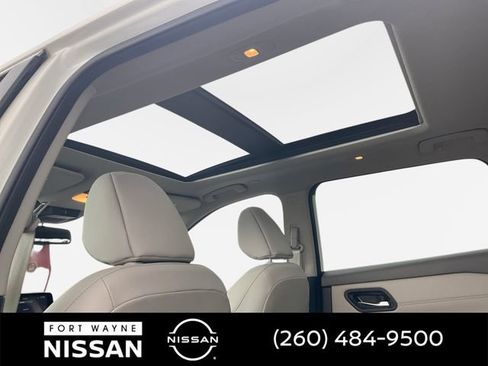 Certified 2023 Nissan Rogue SL AWD/4WD image 30