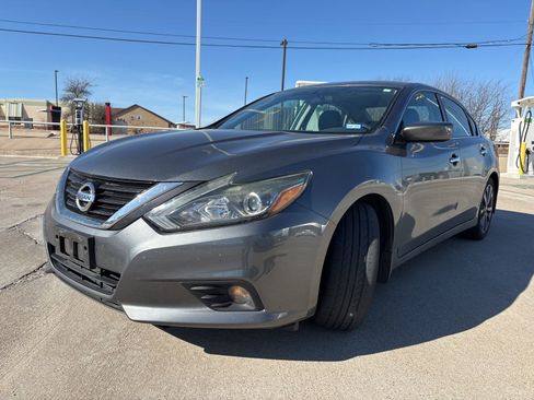 Used 2018 Nissan Altima 2.5 SR w/ SR Special Edition image 3