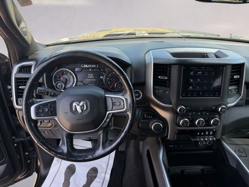 Used 2019 RAM 1500 Big Horn RWD image 10