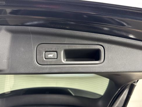 Certified 2024 Acura MDX w/ Technology Package FWD image 36