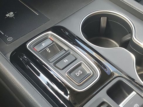 Used 2023 Honda Pilot Touring image 29