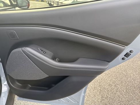 New 2025 Ford Mustang Mach-E Premium image 17