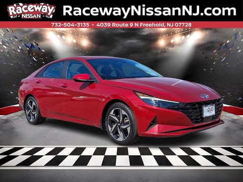 Used 2023 Hyundai Elantra SEL w/ Convenience Package image 1