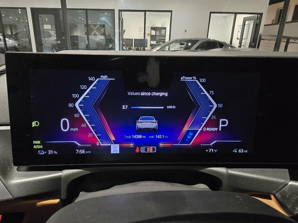 Used 2023 BMW i4 eDrive35 w/ Premium Package RWD image 15