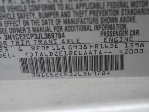 Used 2018 Nissan Versa Note SV FWD image 15