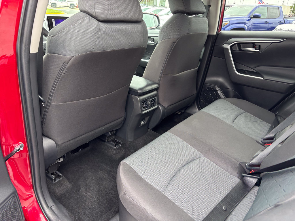Certified 2025 Toyota RAV4 XLE AWD/4WD image 44