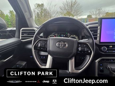 Used 2022 Toyota Tundra SR5 w/ SR5 Premium Package AWD/4WD image 17