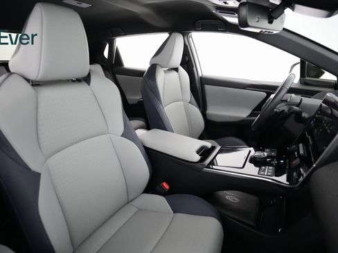 Used 2023 Subaru Solterra AWD image 8