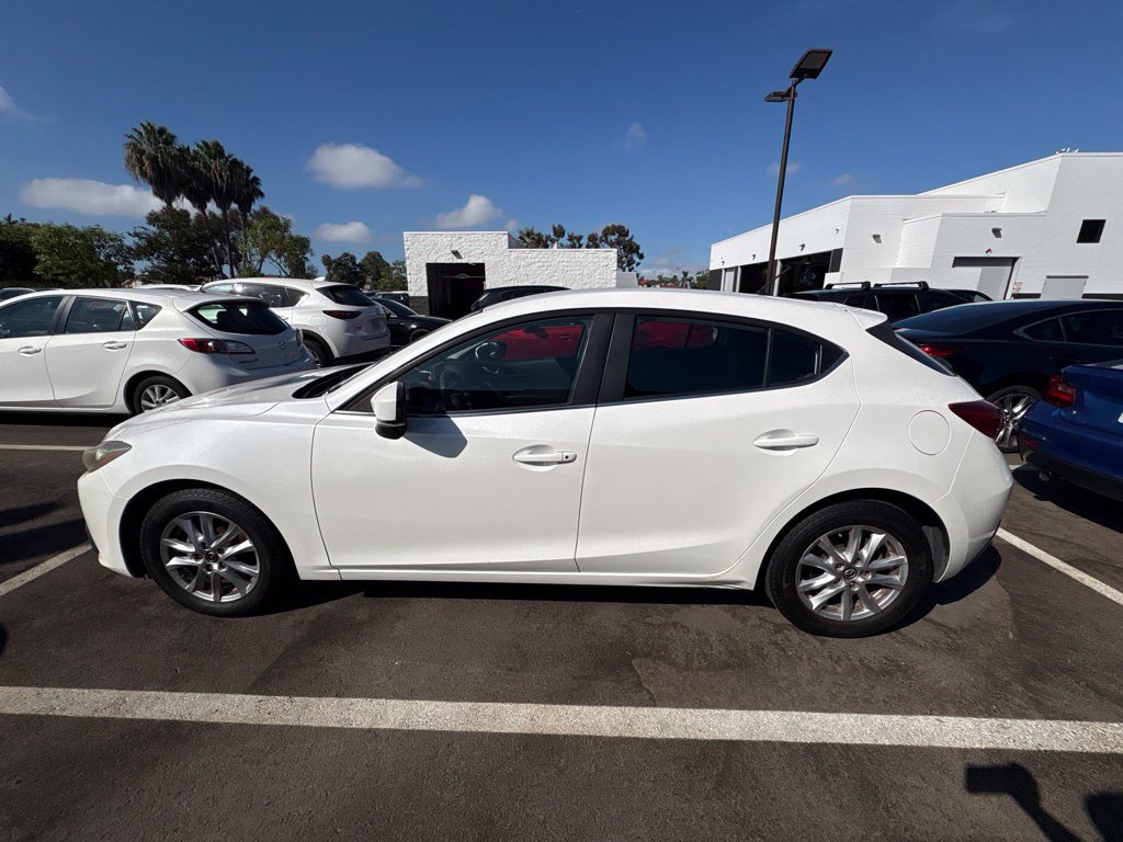 Used 2016 MAZDA MAZDA3 i Sport w/ Preferred Equipment Package FWD image 8