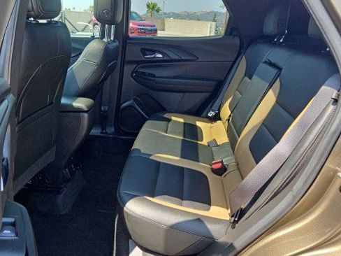 Used 2021 Chevrolet TrailBlazer ACTIV w/ Sun and Liftgate Package FWD image 25