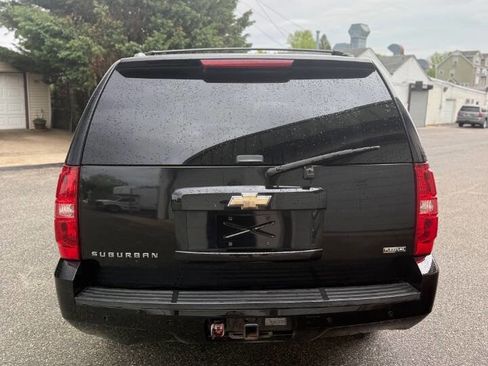 Used 2009 Chevrolet Suburban LT AWD/4WD image 5